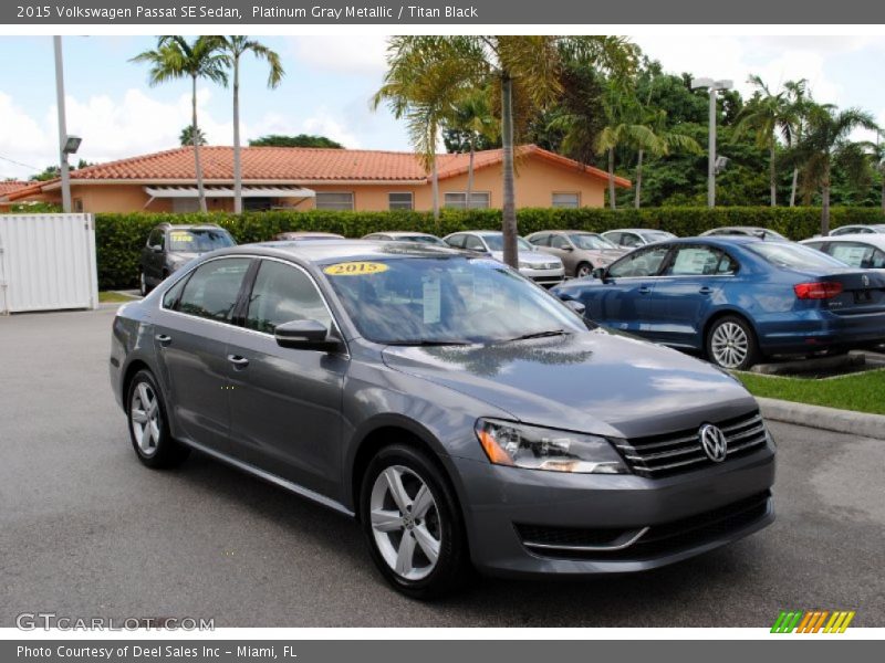 Front 3/4 View of 2015 Passat SE Sedan