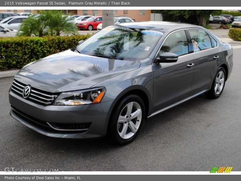 Platinum Gray Metallic / Titan Black 2015 Volkswagen Passat SE Sedan