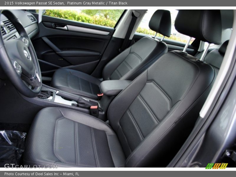 Front Seat of 2015 Passat SE Sedan