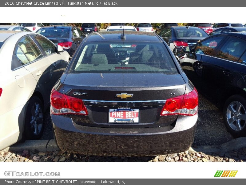 Tungsten Metallic / Jet Black 2016 Chevrolet Cruze Limited LT