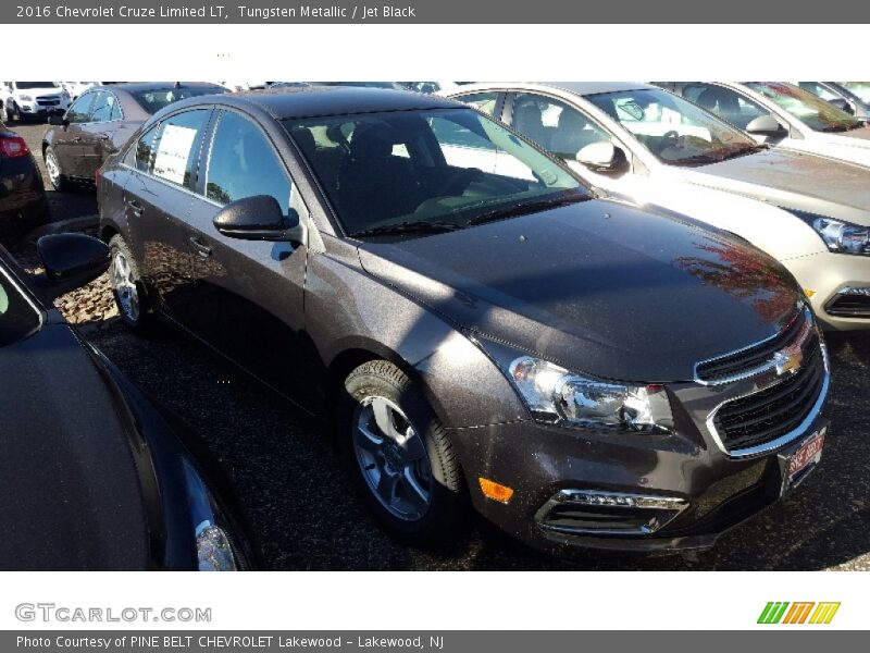 Tungsten Metallic / Jet Black 2016 Chevrolet Cruze Limited LT