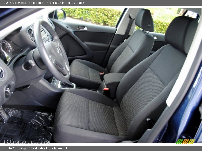 Night Blue Metallic / Black 2014 Volkswagen Tiguan S