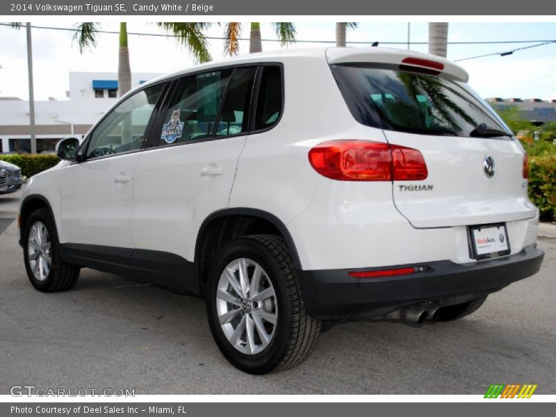 Candy White / Beige 2014 Volkswagen Tiguan SE