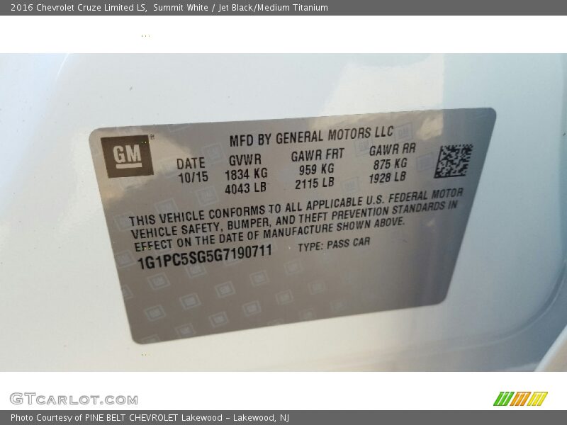 Summit White / Jet Black/Medium Titanium 2016 Chevrolet Cruze Limited LS