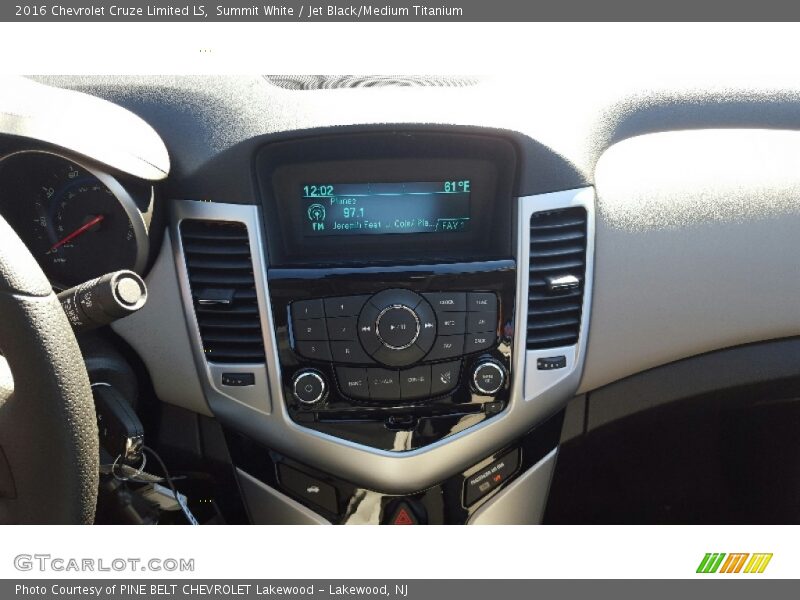 Summit White / Jet Black/Medium Titanium 2016 Chevrolet Cruze Limited LS