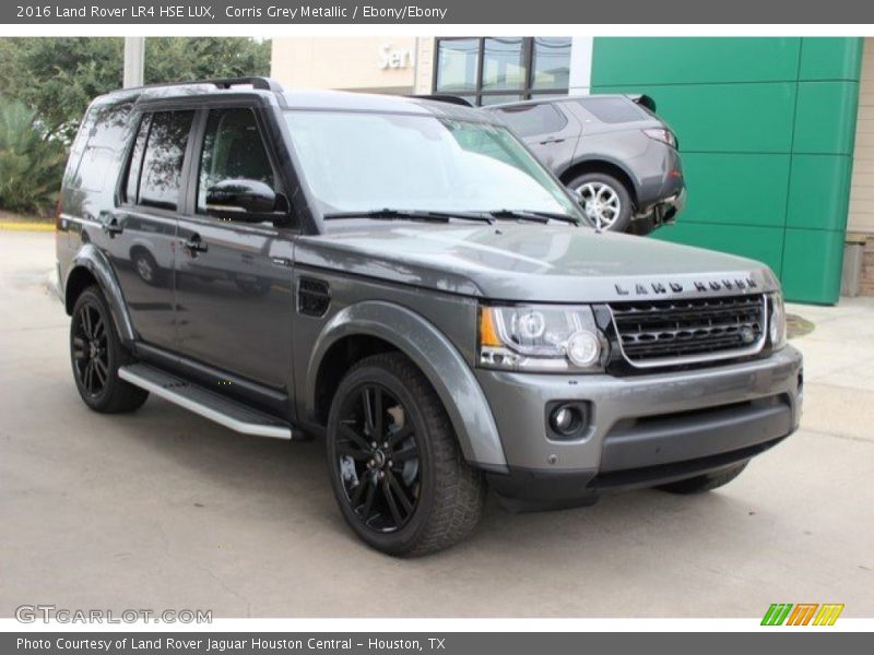 Front 3/4 View of 2016 LR4 HSE LUX