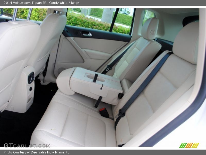 Candy White / Beige 2014 Volkswagen Tiguan SE