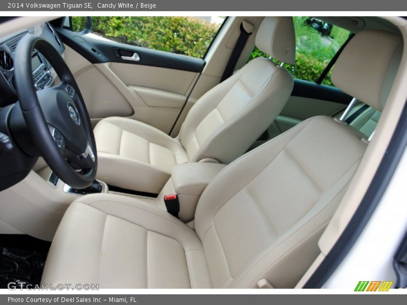 Candy White / Beige 2014 Volkswagen Tiguan SE