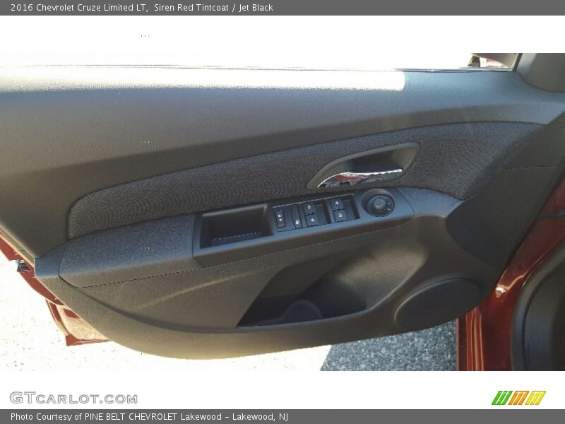 Siren Red Tintcoat / Jet Black 2016 Chevrolet Cruze Limited LT