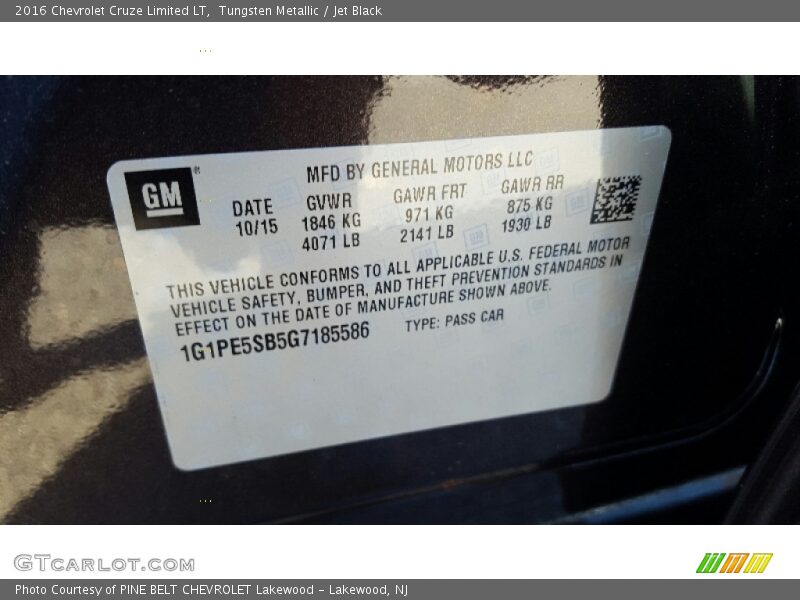 Tungsten Metallic / Jet Black 2016 Chevrolet Cruze Limited LT