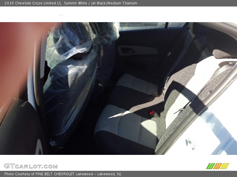Summit White / Jet Black/Medium Titanium 2016 Chevrolet Cruze Limited LS