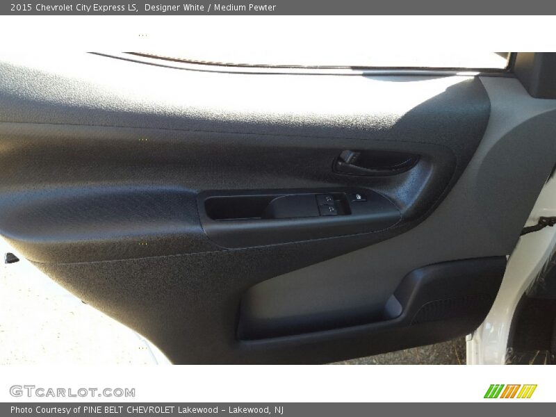 Designer White / Medium Pewter 2015 Chevrolet City Express LS