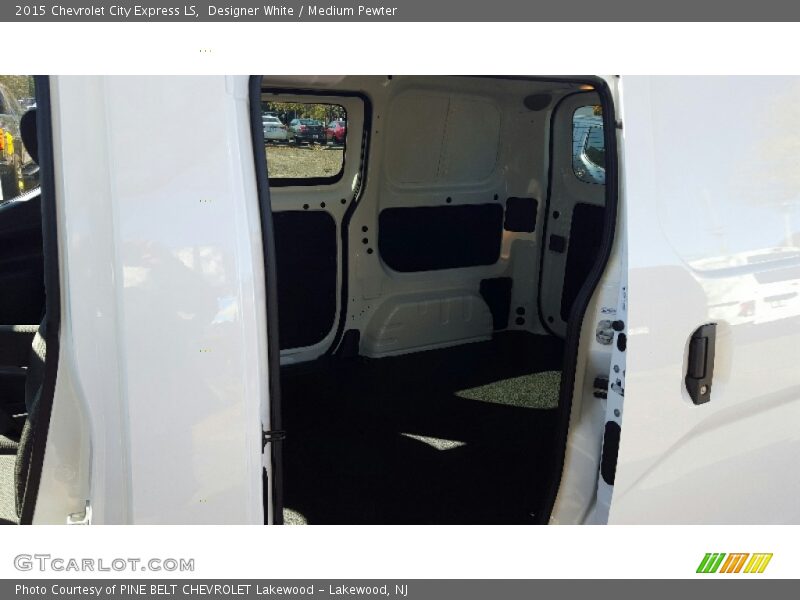 Designer White / Medium Pewter 2015 Chevrolet City Express LS