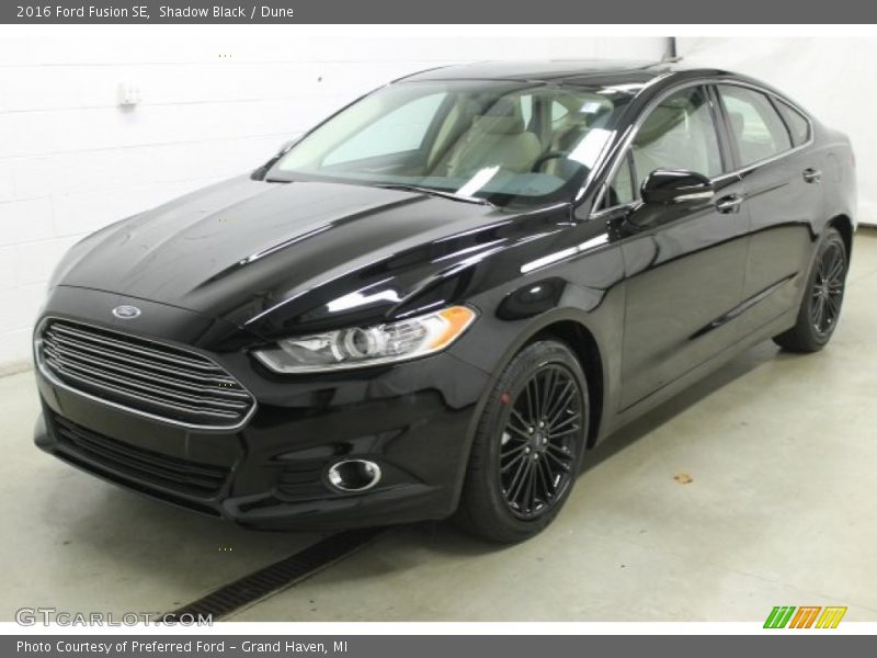 Shadow Black / Dune 2016 Ford Fusion SE