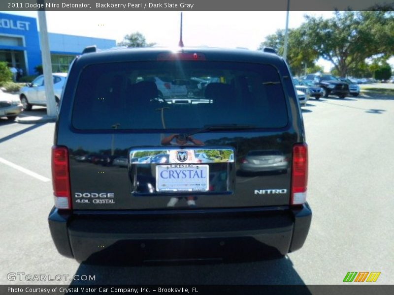 Blackberry Pearl / Dark Slate Gray 2011 Dodge Nitro Detonator