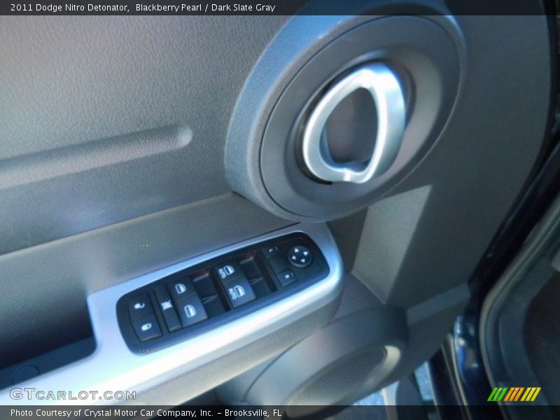 Blackberry Pearl / Dark Slate Gray 2011 Dodge Nitro Detonator