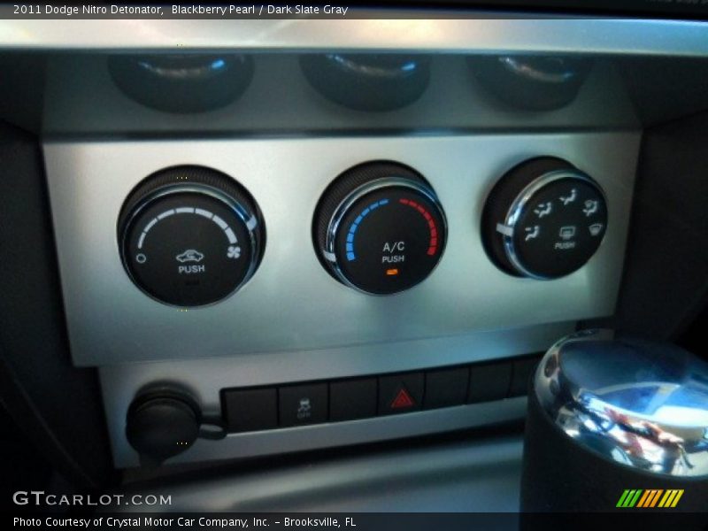 Blackberry Pearl / Dark Slate Gray 2011 Dodge Nitro Detonator