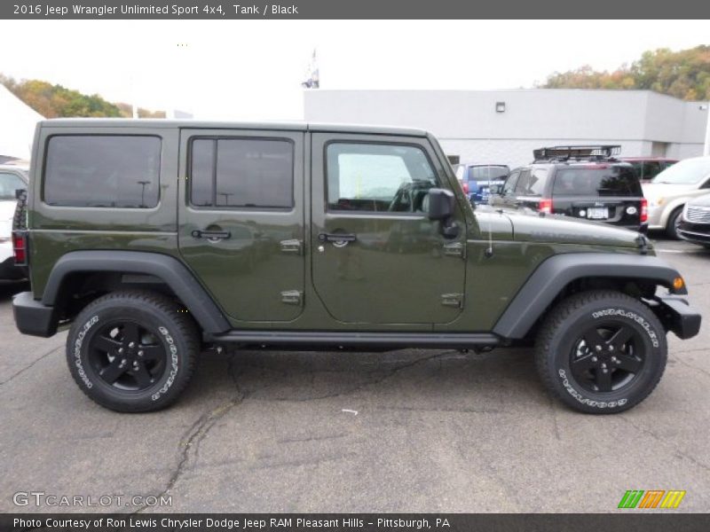 Tank / Black 2016 Jeep Wrangler Unlimited Sport 4x4