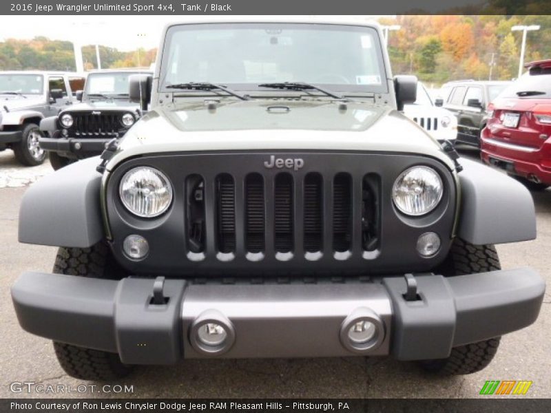 Tank / Black 2016 Jeep Wrangler Unlimited Sport 4x4