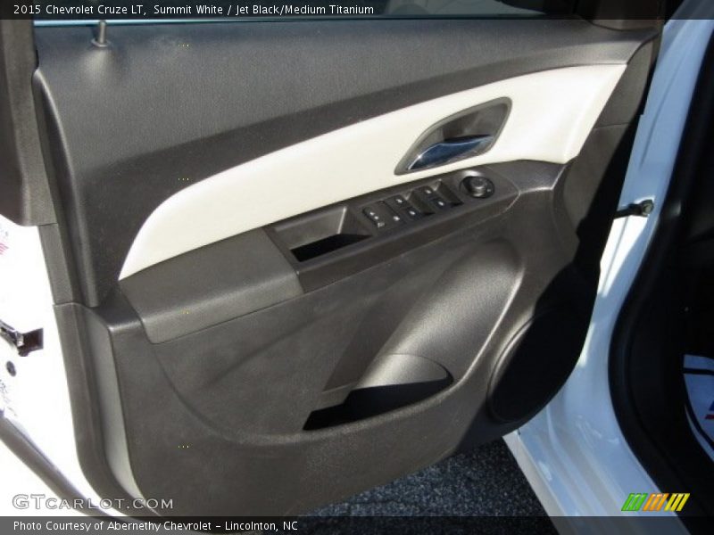 Summit White / Jet Black/Medium Titanium 2015 Chevrolet Cruze LT