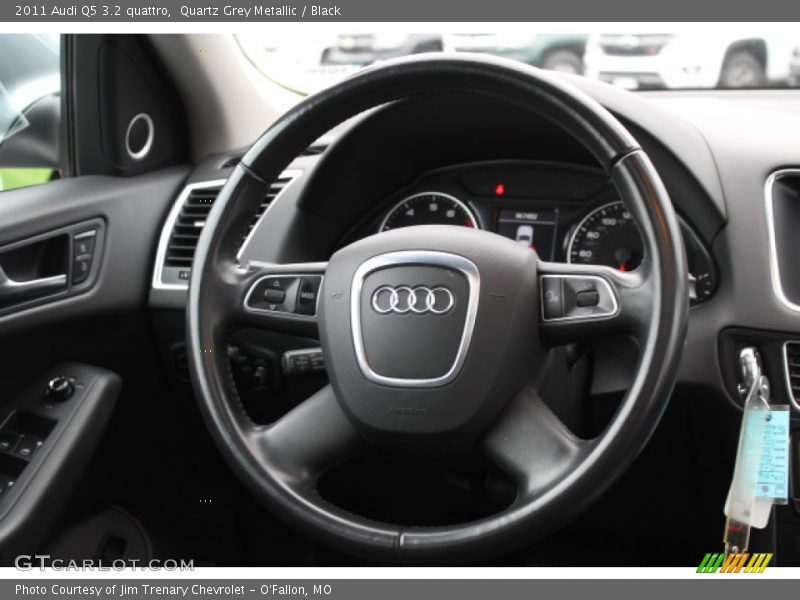 Quartz Grey Metallic / Black 2011 Audi Q5 3.2 quattro