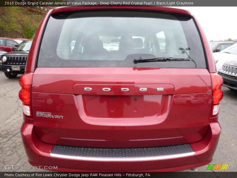 Deep Cherry Red Crystal Pearl / Black/Light Graystone 2016 Dodge Grand Caravan American Value Package