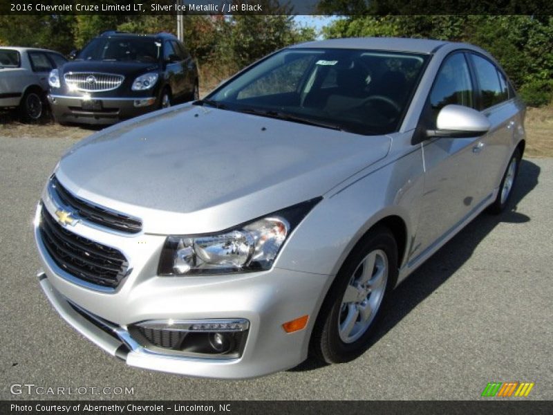 Silver Ice Metallic / Jet Black 2016 Chevrolet Cruze Limited LT