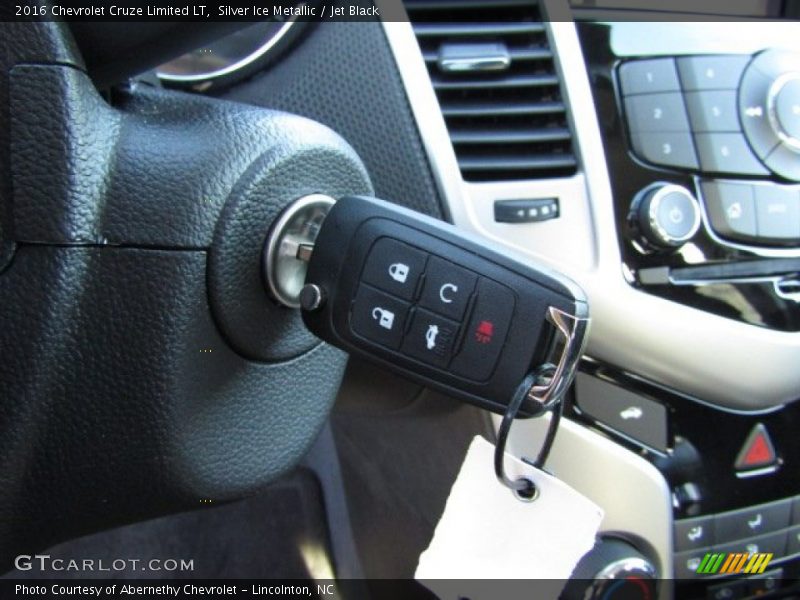 Silver Ice Metallic / Jet Black 2016 Chevrolet Cruze Limited LT