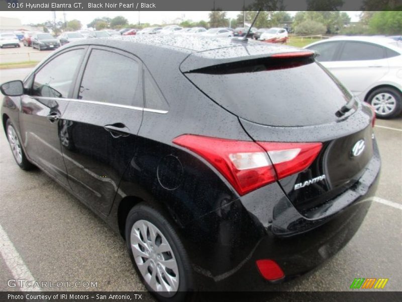 Black Noir Pearl / Black 2016 Hyundai Elantra GT