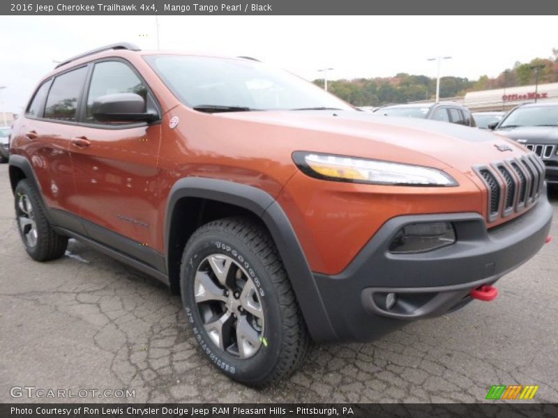 Mango Tango Pearl / Black 2016 Jeep Cherokee Trailhawk 4x4
