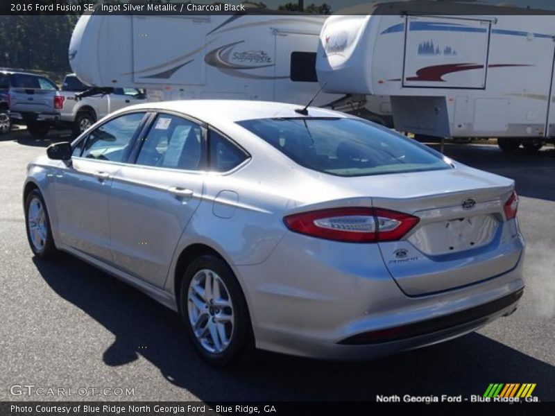 Ingot Silver Metallic / Charcoal Black 2016 Ford Fusion SE