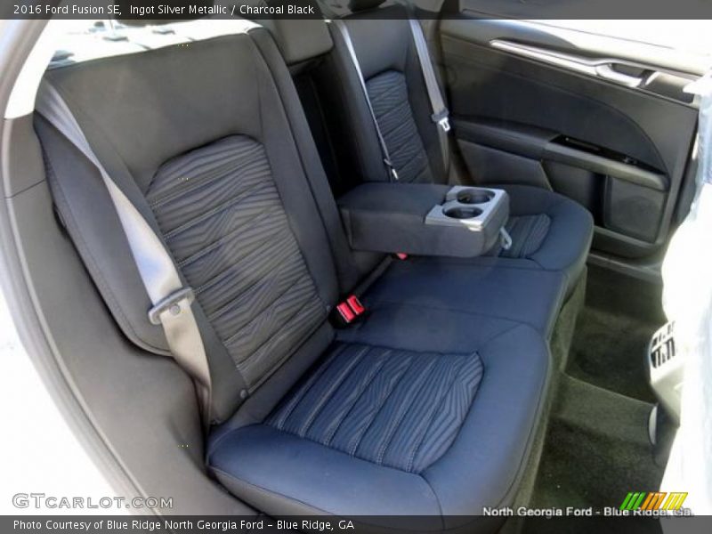 Ingot Silver Metallic / Charcoal Black 2016 Ford Fusion SE