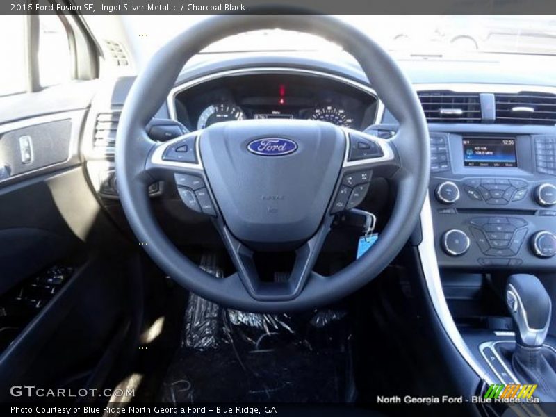 Ingot Silver Metallic / Charcoal Black 2016 Ford Fusion SE