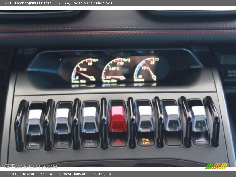 Controls of 2015 Huracan LP 610-4