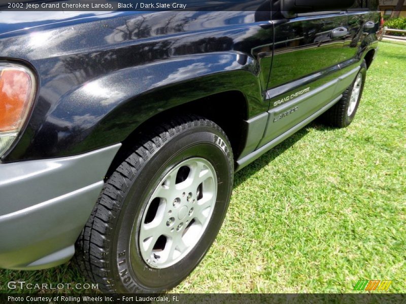 Black / Dark Slate Gray 2002 Jeep Grand Cherokee Laredo