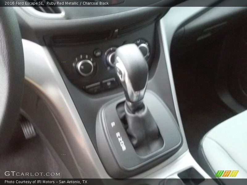 Ruby Red Metallic / Charcoal Black 2016 Ford Escape SE