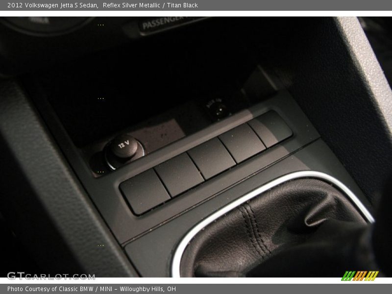 Reflex Silver Metallic / Titan Black 2012 Volkswagen Jetta S Sedan