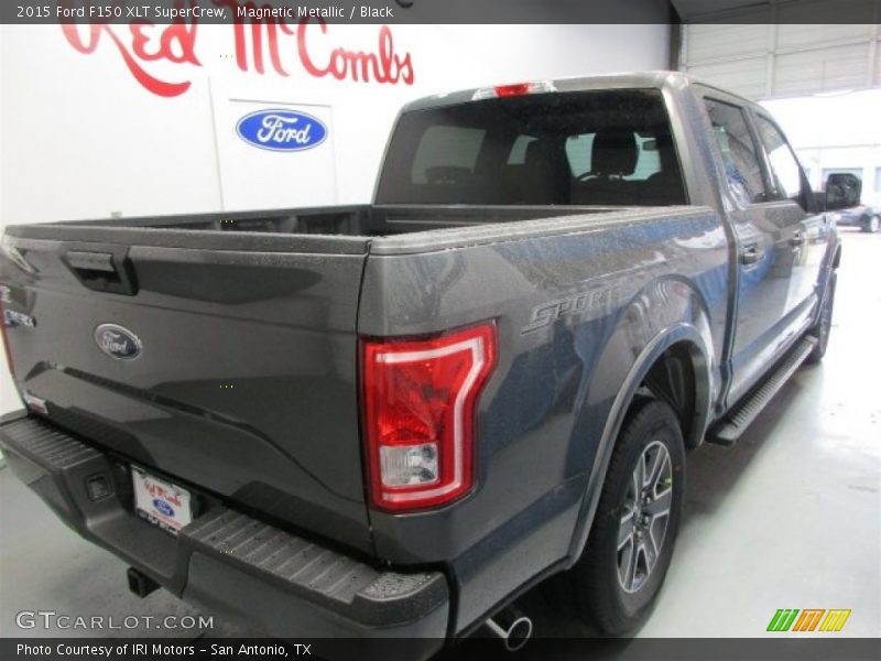 Magnetic Metallic / Black 2015 Ford F150 XLT SuperCrew