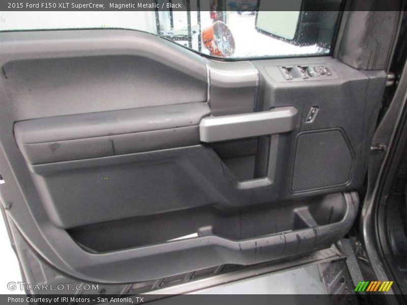 Magnetic Metallic / Black 2015 Ford F150 XLT SuperCrew
