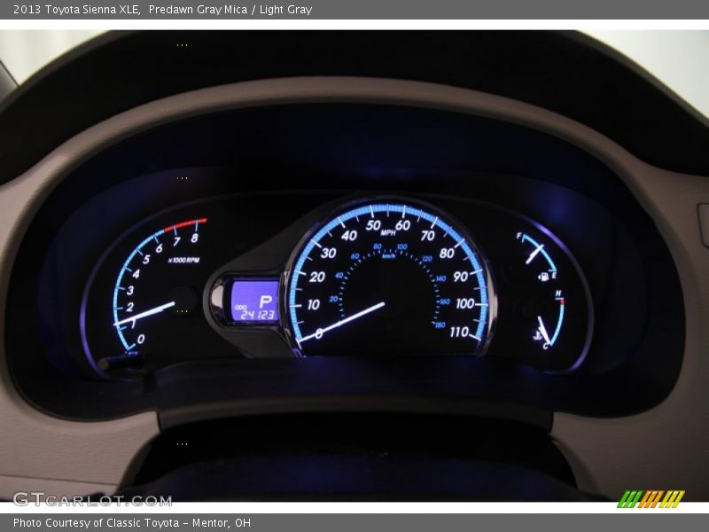 Predawn Gray Mica / Light Gray 2013 Toyota Sienna XLE