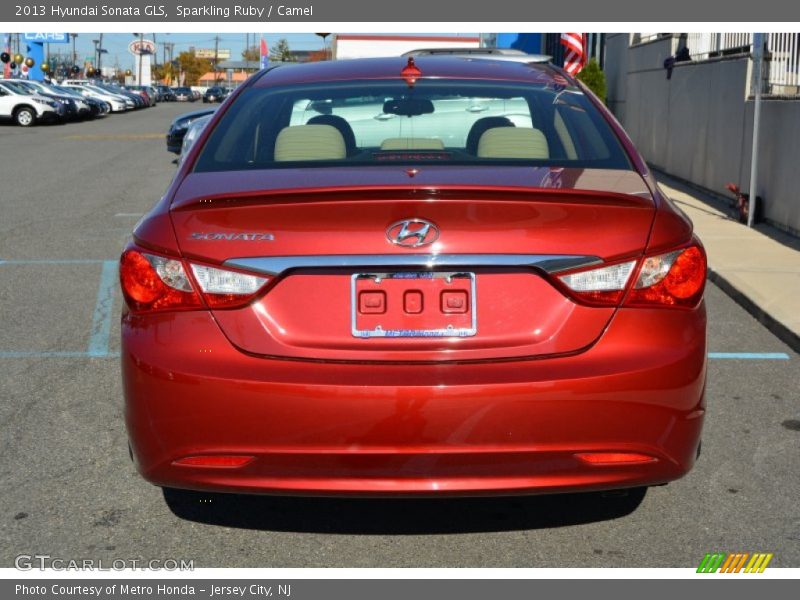 Sparkling Ruby / Camel 2013 Hyundai Sonata GLS