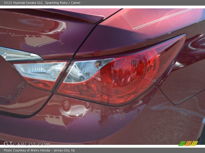 Sparkling Ruby / Camel 2013 Hyundai Sonata GLS
