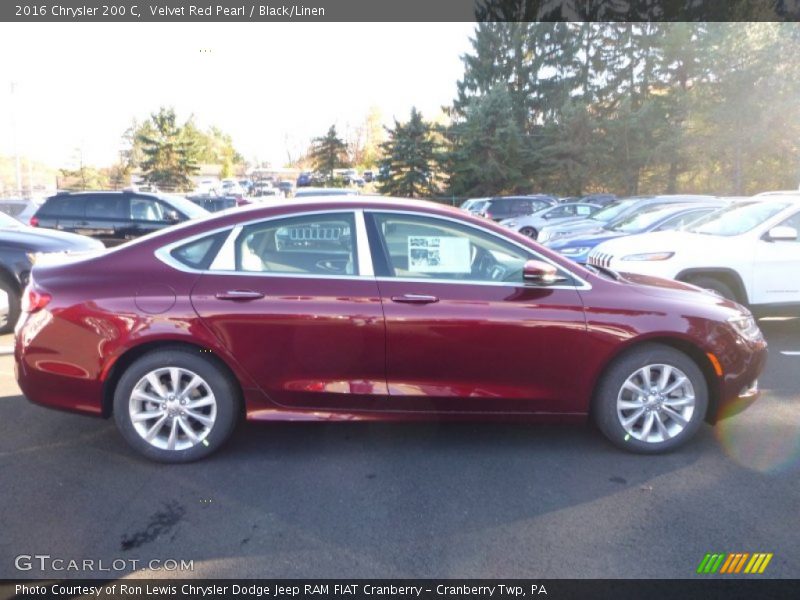 Velvet Red Pearl / Black/Linen 2016 Chrysler 200 C