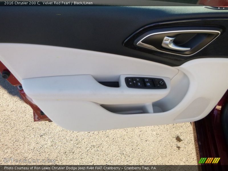 Velvet Red Pearl / Black/Linen 2016 Chrysler 200 C