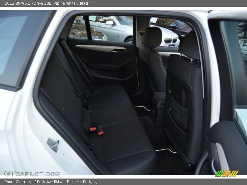 Alpine White / Black 2013 BMW X1 xDrive 28i