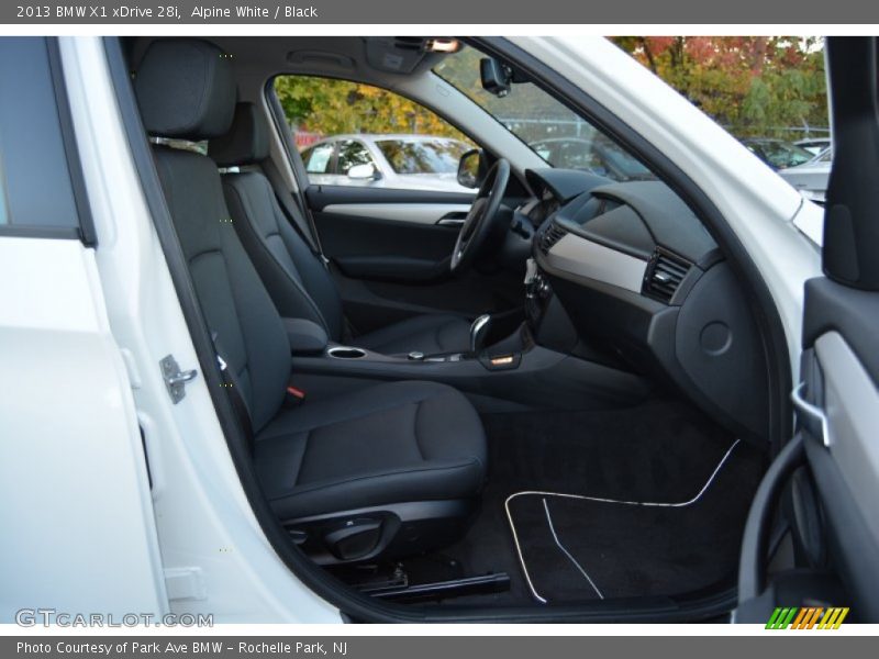 Alpine White / Black 2013 BMW X1 xDrive 28i