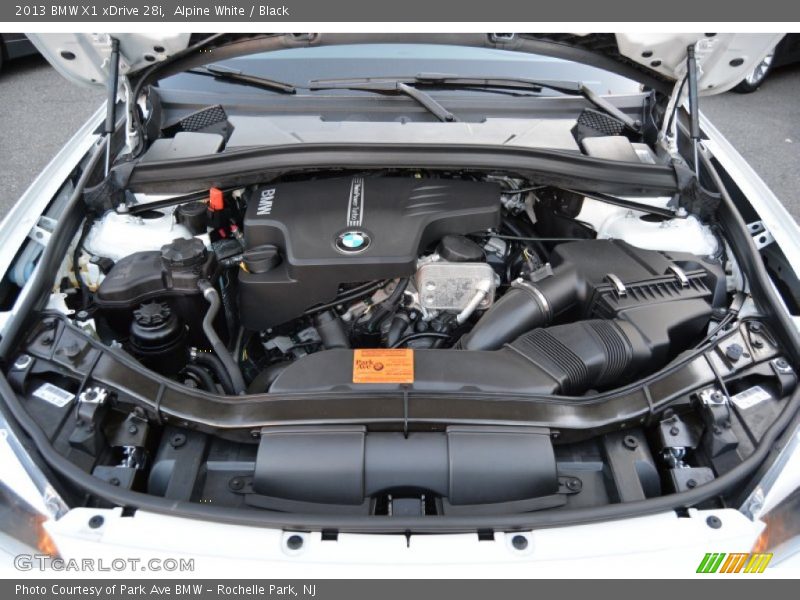 Alpine White / Black 2013 BMW X1 xDrive 28i