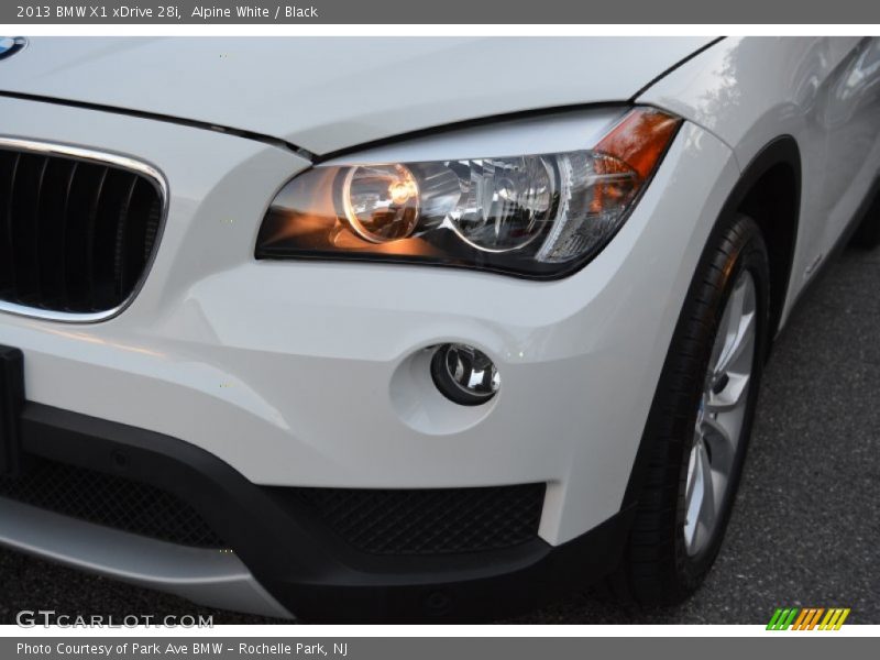 Alpine White / Black 2013 BMW X1 xDrive 28i