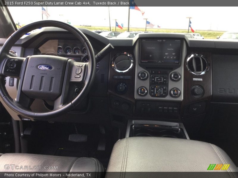 Tuxedo Black / Black 2015 Ford F250 Super Duty Lariat Crew Cab 4x4