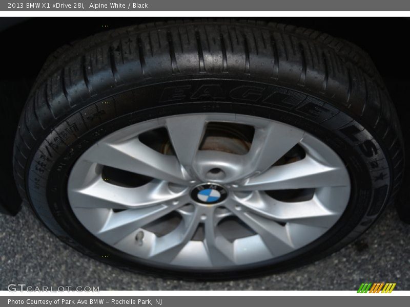 Alpine White / Black 2013 BMW X1 xDrive 28i